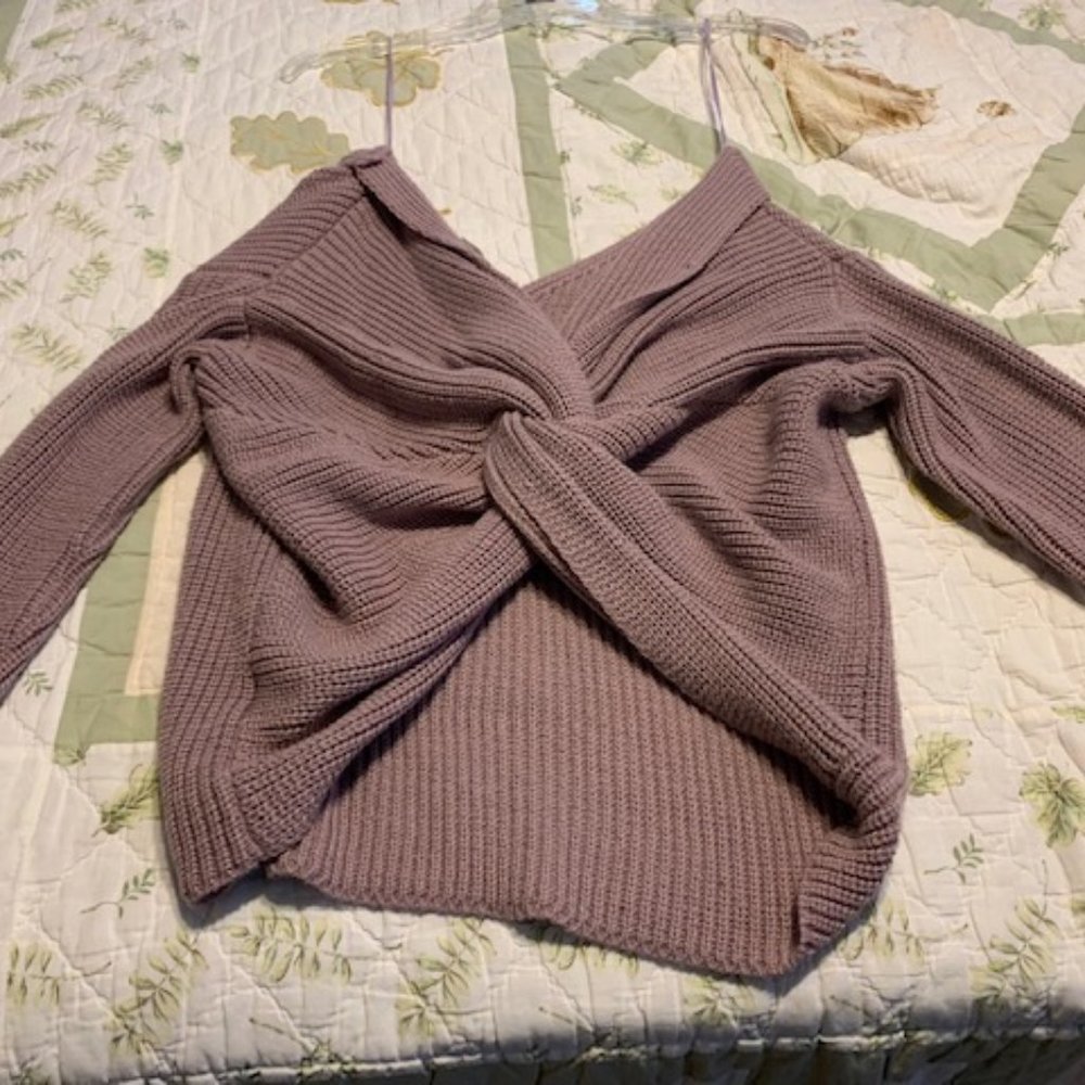 reversible sweater, knotted, Fashion Nova, winter